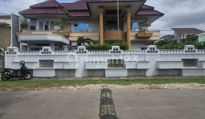 Luxury House in a Flood-Free Complex in Duren Sawit, East Jakarta 2
