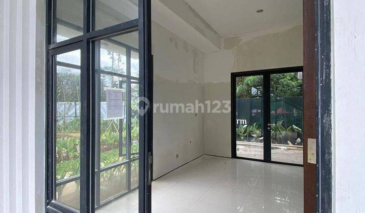 Rumah Berkonsep Vila Dengan Suasana Bali   2