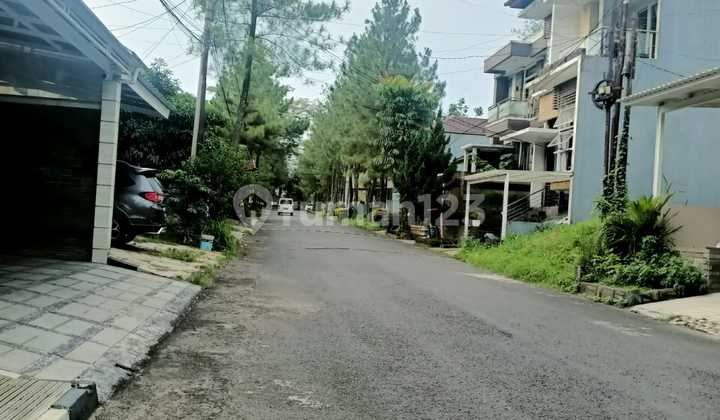 JUAL RUMAH CANTIK 2 LANTAI DI ISTAMA SUDIRMAN 1 M AN JARANG ADA!!! 2