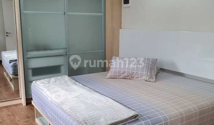 Luxury House with Concept in Alesha Area, Vanya Park, Strategic Location, Safe Environment, and Full Furnished Facilities with Swimming Pool, Ready to Occupy Quickly 2