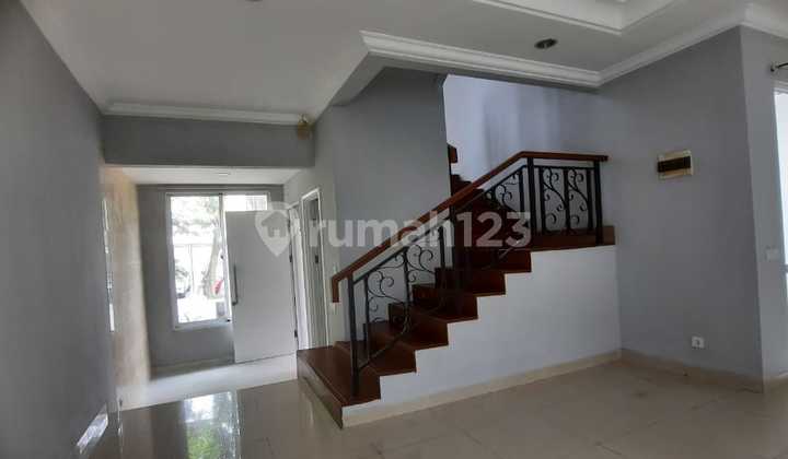 Dijual Rumah Cluster Sheffield By Greenwich Park Bsd City, Rumah Terawat, Luas, Dengan Disgn Rumah Modern Lingkungan Yg Aman, Bersih, Sejuk Dan Lokasi Yang Strategis di Kelilingin Akse Jalan Yang Super Terjangkau, Banyak Tempat Kuliner, Sekolah, Mall2, Dl 2