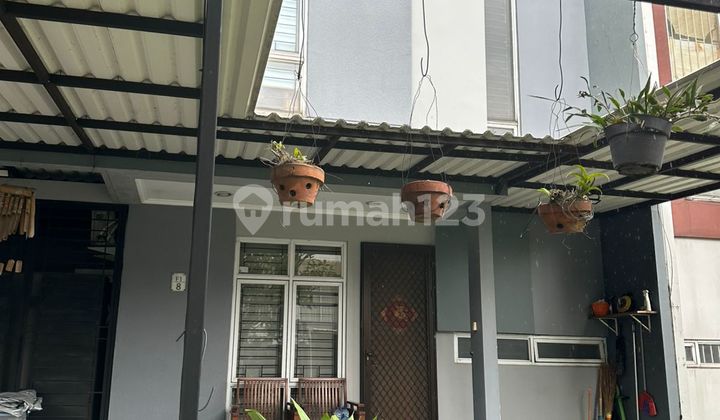 Hunia Minimalis Modern di Jalan Bouevard Utama Easntern Cosmo Siap Huni Cepat Lokasi Strategis Lingkungan yang Sangat Nyaman