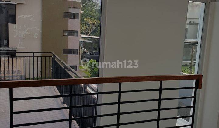 Rumah 2 Lantai Cosmo Mewah di Icon Bsd City Dekat Pintu Tol Aeon Kereta Api Prasmul Keluarga Kecil Harus Punya Bsd Lama Baru 1