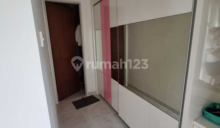 Dijual Rumah Mewah dan Minimalist Semi Furnished Siap Huni Cepat di Fiore, Foresta Bsd City dengan Lokasi Strategis Menghadap Timur. 2