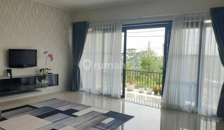 Rumah Bagus Kekinian Semi Furnished SHM di Parongpong, Bandung 2