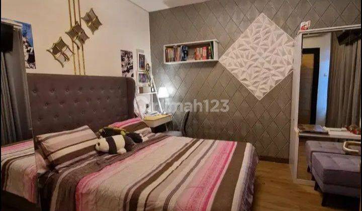 Rumah 2 Lantai Bagus Sekali Furnished SHM di Bojongkoneng, Bandung 2