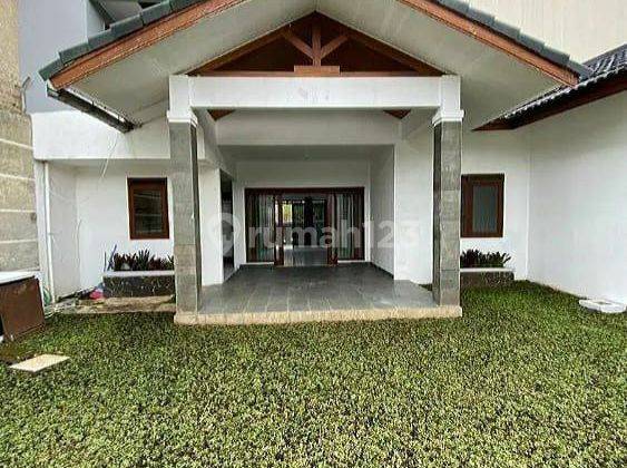 Rumah Luas Asri Semi Furnished SHM di Pondok Hijau, Bandung 1