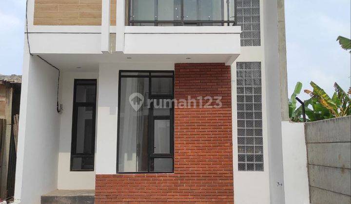 Rumah 2 Lantai Baru SHM di Cihanjuang, Bandung 1