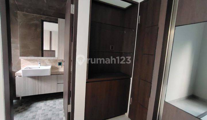 Rumah 2 Lantai Baru Semi Furnished SHM di Jalan Pasteur, Bandung 2