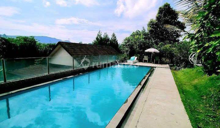 Villa Dengan Tanah Luas Dan Kolam di Lembang, Bandung Barat 2