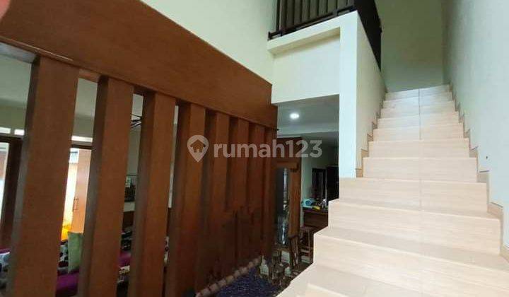 Turun harga Villa bagus nuansa alam di Lembang, SHM 2