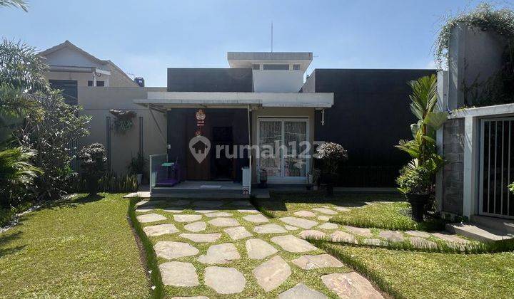 Rumah Semi Villa Tanah Luas Sekali di Lembang, Bandung 1