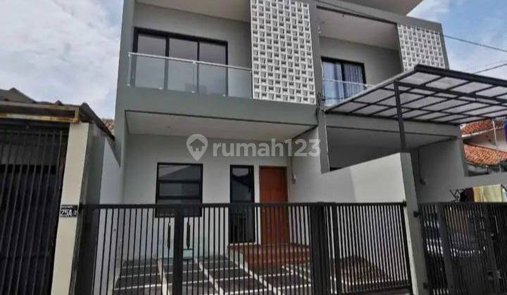 Rumah 2 Lantai Bagus Banget SHM di Kopo Permai, Bandung 1