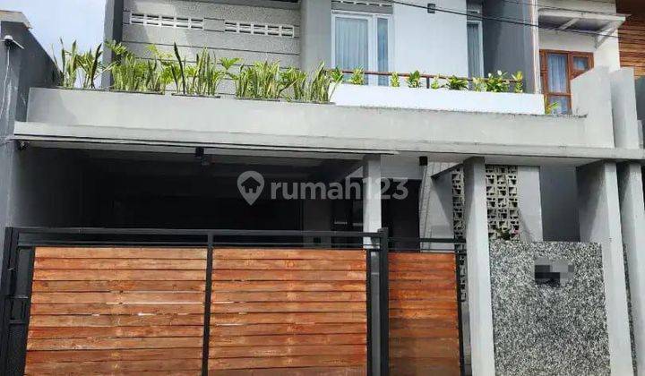 Rumah Super Mewah Ada Kolam Renang di Arcamanik, Kota Bandung 1