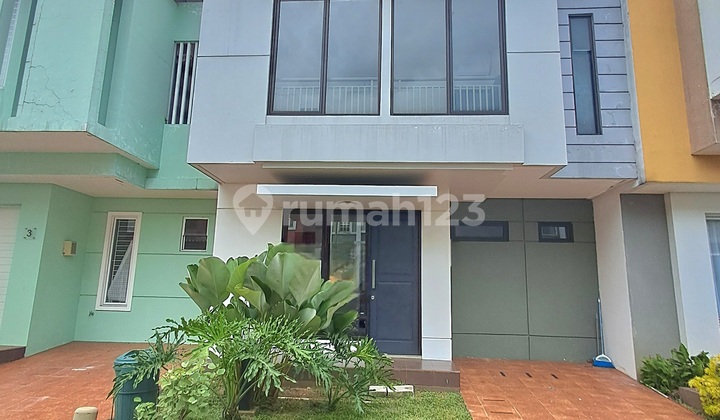 Rumah di Malibu Village Gading Serpong Luas 7 X 8 = 56 M Lb 68 M Kt 2 Km 2 , Ac 2, Sudah Renovasi Dapur Pindah ke Belakang Rumah di Malibu Village Gading Serpong Luas 7 X 8 = 56 M Lb 68 M Kt 2 Km 2 , Ac 2, Sudah Renovasi Dapur Pindah ke Belakang