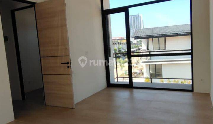 Rumah Baru Di Cluster Cendana Icon Estate Lippo Karawaci Tangerang, Luas 102 M Lb 88 M Kt 3 Km 3 Kosongan, Kamar Utama Besar Dan Ada Kamar Mandi Dalam, Lokasi Strategis Dekat Hypermart, Dekat Akses Tol  2