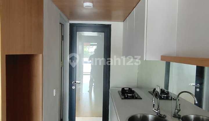 Rumah Fleekhauz Bsd City Luas 40 M Lb 45 M Kt 2 Km 1 Furnish , Area Belakang Sudah Di Floor Dan Dikanopi 2