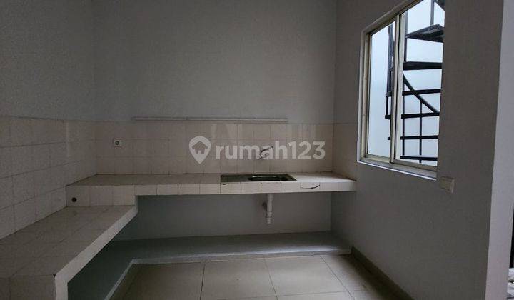 Rumah di Cluster grisea the spring gading serpong rumah 2 Lantai luas 180 m kt 3+1 km 3+1 rapi  4
