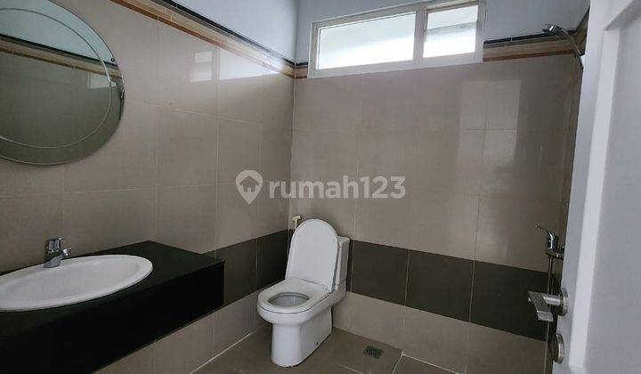 Rumah di Cluster grisea the spring gading serpong rumah 2 Lantai luas 180 m kt 3+1 km 3+1 rapi  10