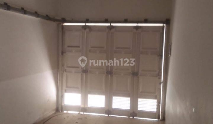 Rumah di Canary the spring gading serpong 2 Lantai luas 7 x 17 m kt 2+1 km 2+1 ada ac 1 di kamar utama, ada garasi dalam  6