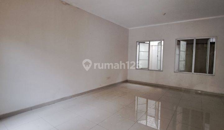 Rumah di Cluster trimezia gading serpong 2 Lantai luas 9 x 15 m kt 3+1 km 3+1 kamar utama besar dan ada kamar mandi dalam 2