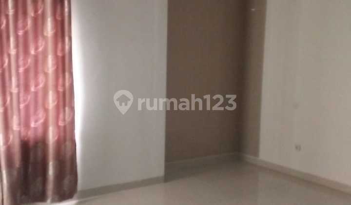 Rumah Di Cluster Ruby Phg Gading Serpong Luas 8 X 18 M Kt 3+1 Km 2+1 , Ac Tiap Kamar, Water Heater, Kitchen Set 2