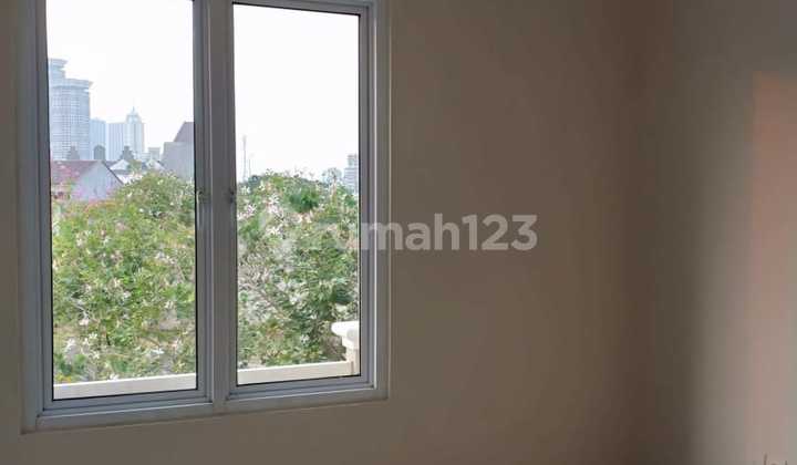 House in Monaco Village Gading Serpong, 2-story house, area 96 m², land area 65 m², 3 bedrooms, 2 bathrooms, strategic location near SMS Mall, Tarakanita School, BPK Penabur. House in Monaco Village Gading Serpong, 2-story house, area 96 m², land area 65 m², 3 bedrooms, 2 bathrooms, strategic location near SMS Mall, Tarakanita School, BPK Penabur.