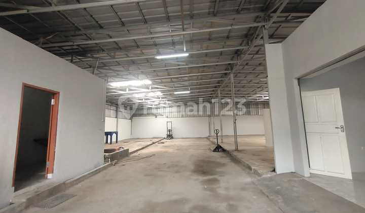 Gudang Alam Sutera Luas 20 X 25 = 500 M , Ada Ruang Kantor, Lokasi Strategis 1