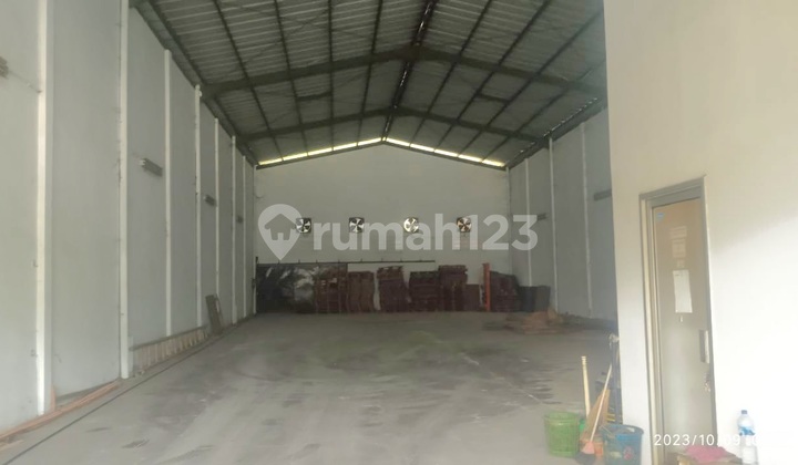 Gudang Taman Tekno Bsd Luas 486 M Lb 369 M , Km 2, Ada Ruang Kantor 2 Lantai, Container 40 Feet bisa Masuk Gudang