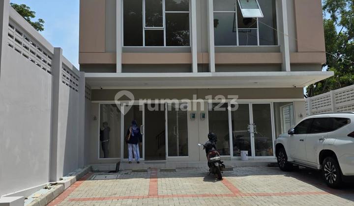 Ruko Baru Ruko Vienna Grande Gading Serpong Ruko 2 Lantai Luas 4.5 X 10 M Lb 90 M , Hadap Dalam, Cocok Untuk Kantor 