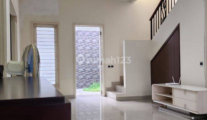 Rumah Besar Di Cluster Aquamarine Phg Gading Serpong Luas 160 M Lb 150 M Kt 3+1 Km 2+1, Ac Water Heater, Lemari Dan Ranjang Setiap Kamar, Kitchen Set, Garasi Dalam, Kanopi 2