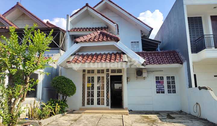 Rumah Murah di Taman Cendana Golf Lippo Karawaci Tangerang, Rumah 2 Lantai Luas 8 X 18 M KT 6 KM 7 , Dapur, Ruang Makan, Ruang Jemur LT 1, Balkon dan Ruang Jemur LT 2 , Lokasi Aman dan Nyaman, Nego Tipis