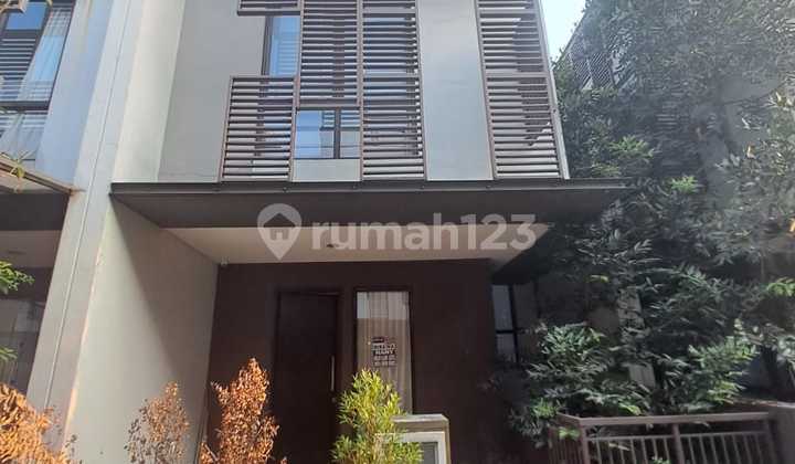 Greenwich BSD House Whelford 3-story house Land area 6X10=60 sqm Building area 120 sqm 3+1 bedrooms 3+1 bathrooms, Furnished Greenwich BSD House Whelford 3-story house Land area 6X10=60 sqm Building area 120 sqm 3+1 bedrooms 3+1 bathrooms, Furnished