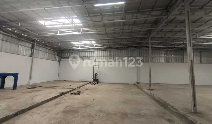 Gudang Alam Sutera Luas 20 X 25 = 500 M , Ada Ruang Kantor, Lokasi Strategis 2