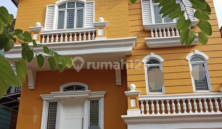 Omaha Village Gading Serpong House, Split Level, Land Size 12x8 = 96 M, Building Area 120 M, Bedrooms 3+1, Bathrooms 3+1, Includes AC, Kitchen Set, Curtains, Carport for 2 Cars. Omaha Village Gading Serpong House, Split Level, Land Size 12x8 = 96 M, Building Area 120 M, Bedrooms 3+1, Bathrooms 3+1, Includes AC, Kitchen Set, Curtains, Carport for 2 Cars.