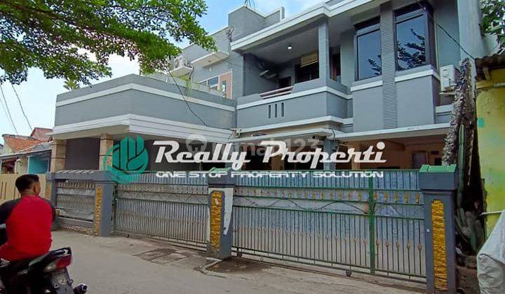 Rumah 2 Lantai Dekat Komplek Grand Galaxi City Jakasetia Bekasi 2