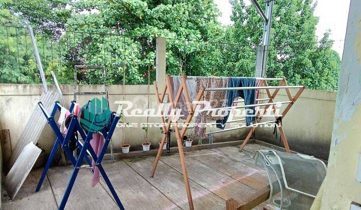 Rumah 2 Lantai Dekat Komplek Grand Galaxi City Jakasetia Bekasi 10