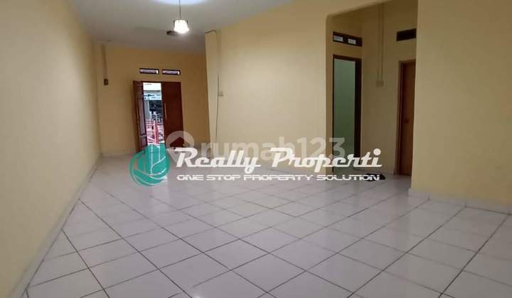 Rumah sewa Pinggir Jalan di Pondok Gede Bekasi  7