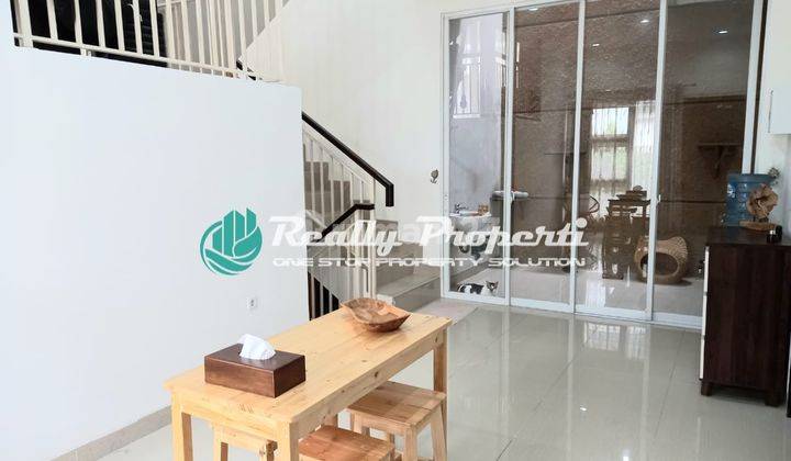 Rumah 2 Lantai Semi Furnished Dalam Cluster di Pondok Gede Bekasi 2