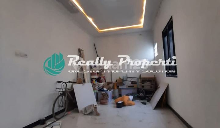 Luxurious 2-Story House Ready for Occupancy Near Jatiwarna Toll Gate Exit 2