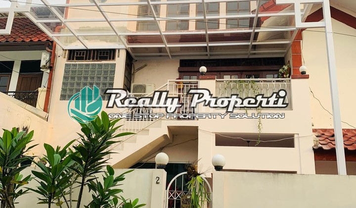 Rumah Semi Furnished Cipinang Indah 3 Lantai Jatinegara Jakarta Rumah Semi Furnished Cipinang Indah 3 Lantai Jatinegara Jakarta