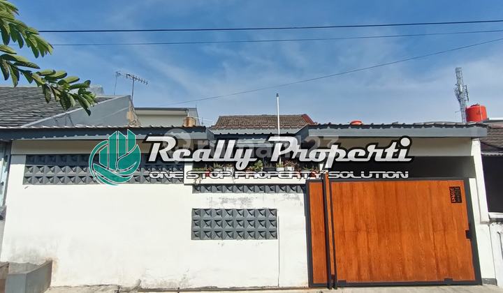 Rumah Jatikramat 1 Lantai Strategis Dekat Stasiun LRT Cikunir 1