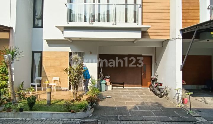 Rumah 2 Lantai di Condet Strategis Dalam cluster Jakarta Timur