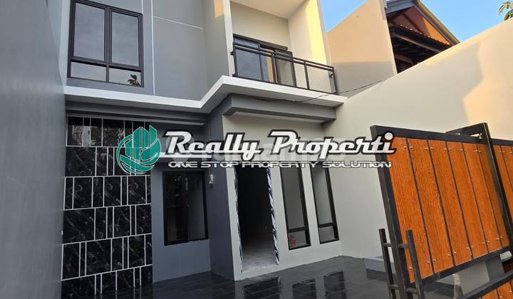 Rumah Shm Minimalis 2 Lantai Dekat Summarecom Bekasi  2