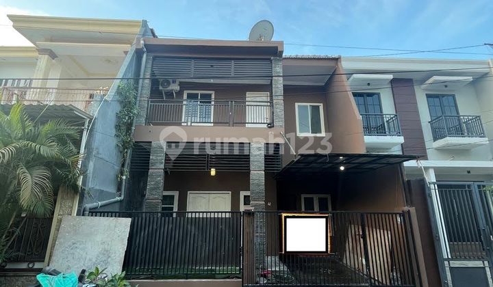 RUMAH PUCANG ANOM TIMUR, KERTAJAYA GUBENG 2 LANTAI SIAP HUNI