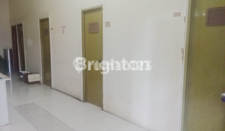 RUMAH DAN KANTOR 3 LT DI JL PATTIMURA SURABAYA 2