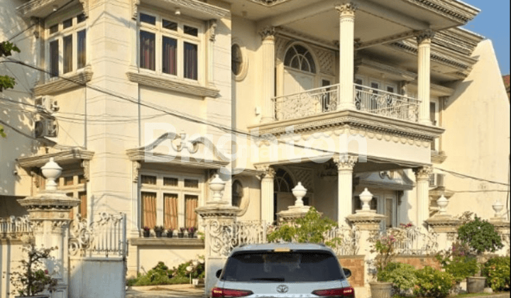 RUMAH CLASIC PUTIH PERUMAHAN PONDOK MUTIARA SIDOARJO 2