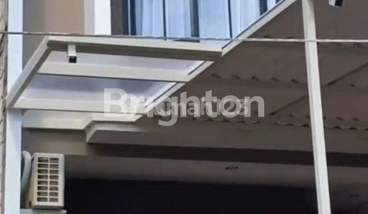 RUMAH 2 LANTAI JL ORO ORO TAMBAKSARI PUSAT KOTA TENANG NYAMAN DEKAT GRAND CITY, KAMPUS A UNAIR, RSUD SOETOMO