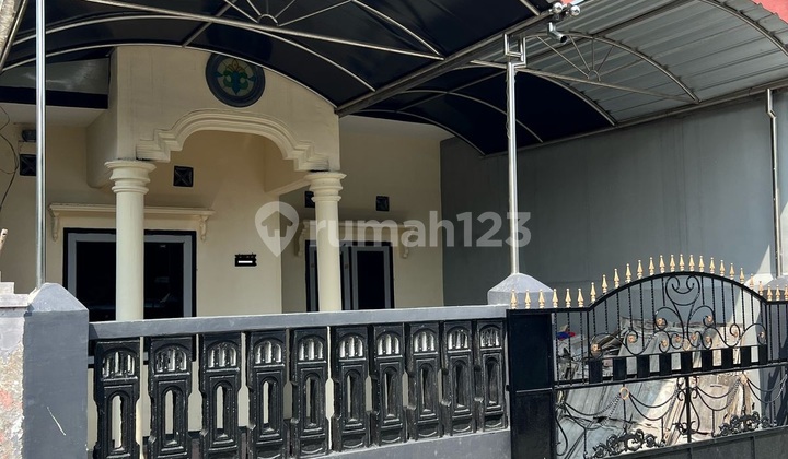 Rumah Jl Medayu Utara, Perum Graha Indah Dekat Medokan Ayu, Penjaringan, Gununganyar Rumah Jl Medayu Utara, Perum Graha Indah Dekat Medokan Ayu, Penjaringan, Gununganyar