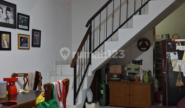 Rumah Butuh Minim Renovasi SHM di Jl. Sadang Serang, Sekeloa, Kecamatan Coblong, Kota Bandung, Jawa Barat, Cikutra